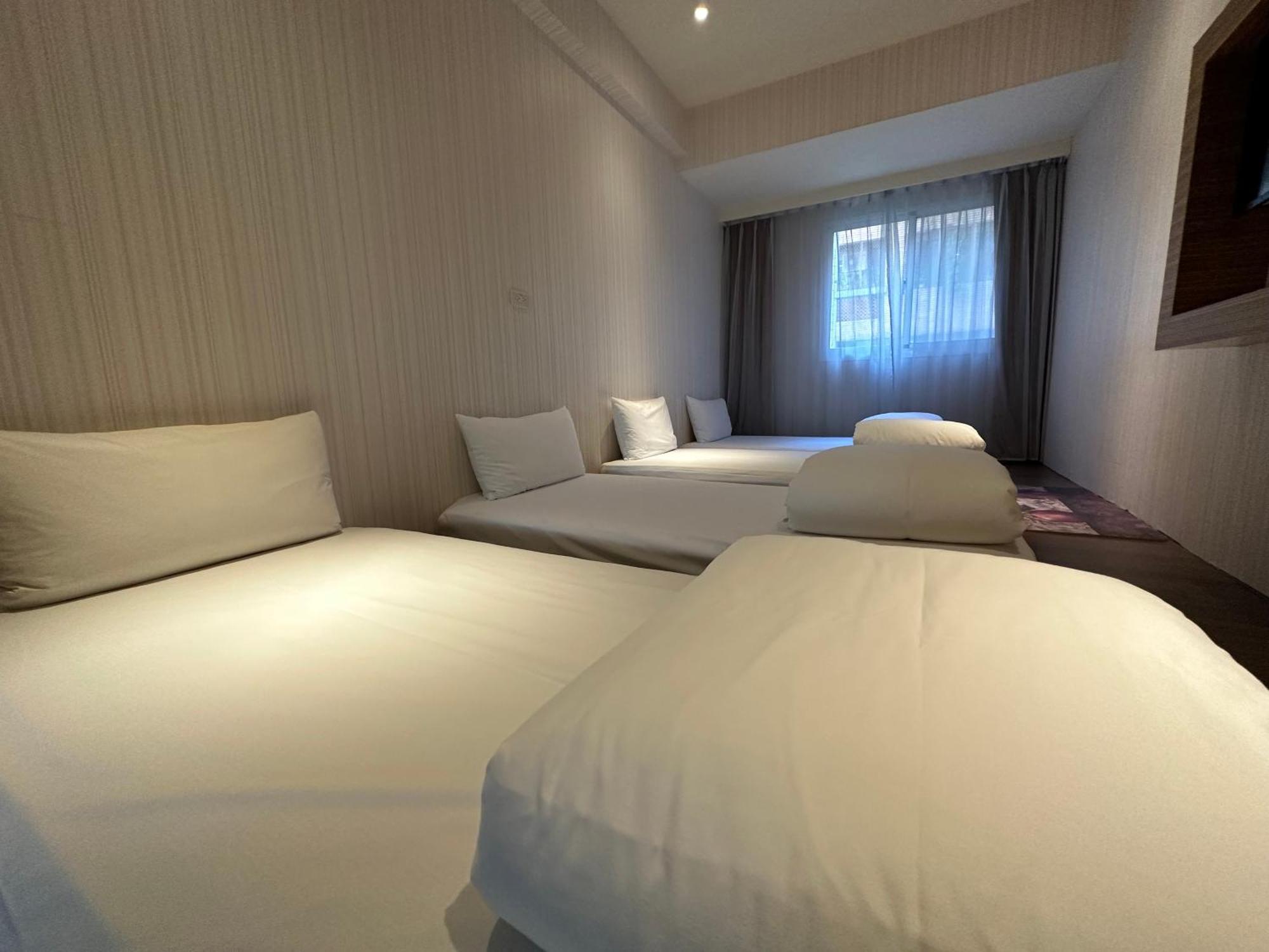 Young Soarlan Hotel - Tainan Dış mekan fotoğraf