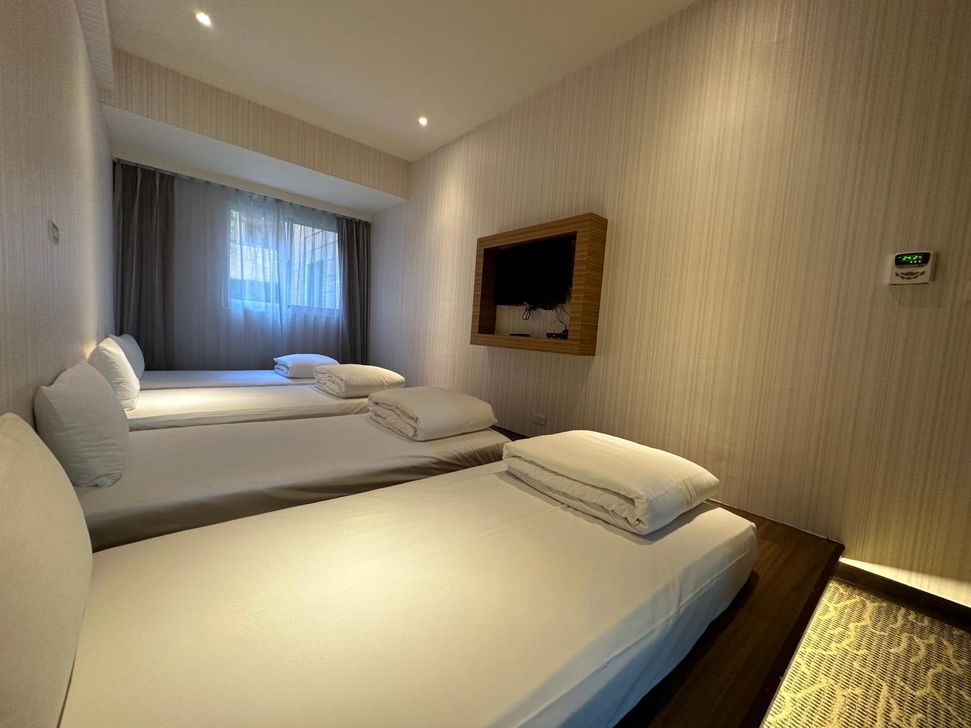 Young Soarlan Hotel - Tainan Dış mekan fotoğraf
