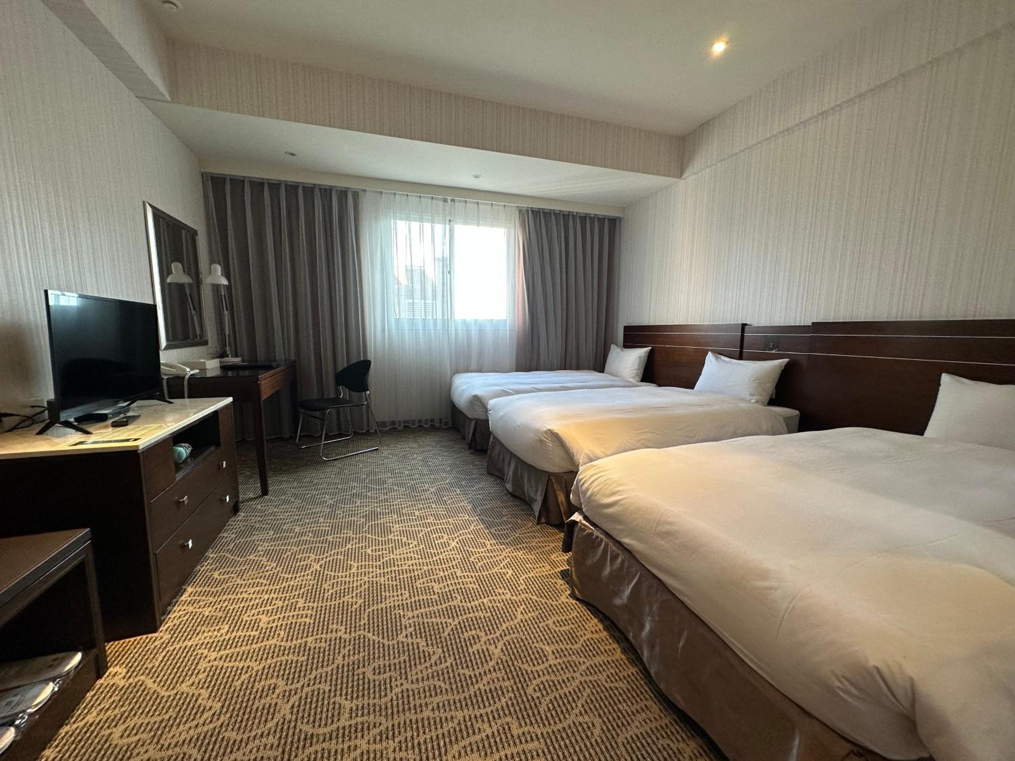 Young Soarlan Hotel - Tainan Dış mekan fotoğraf